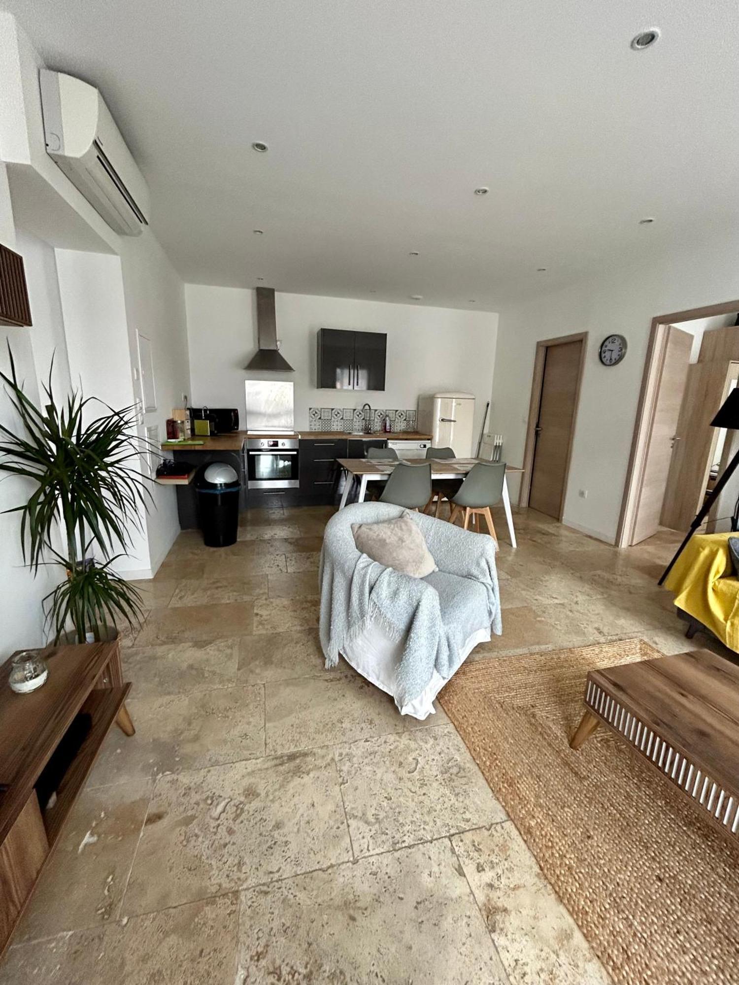 Appartement T3 Dans Maison Neuve 7 Couchages La Seyne-sur-Mer Luaran gambar